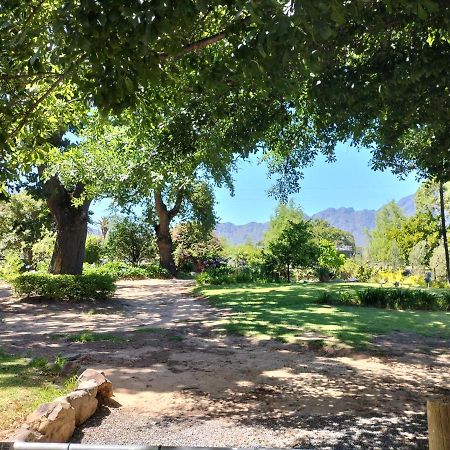 Olive And Vine Farm Cottage Франсхук Экстерьер фото